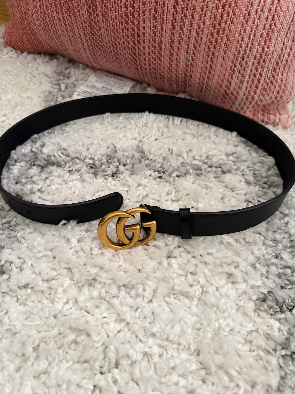 Gucci Black Leather Belt with Gold Double G Buckle - Picture 2 of 5